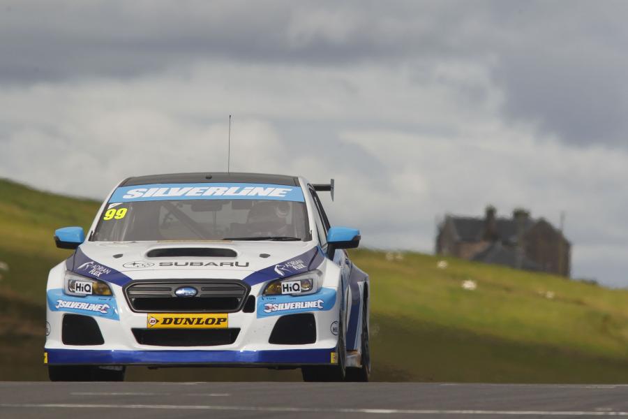  Adrian Flux Subaru Levorg GT BTCC 2016 года  (фото 23 из 32)